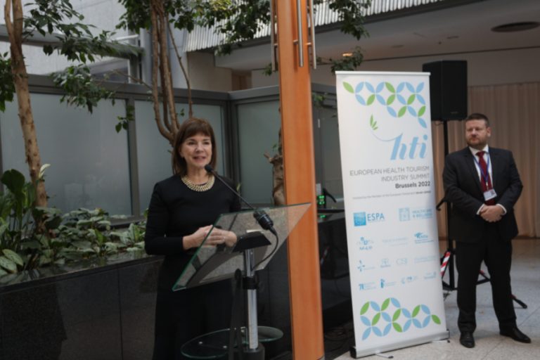 Custom dimensions 900×600 px (88)